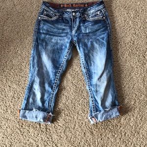 No hem, cropped Rock Revival jeans